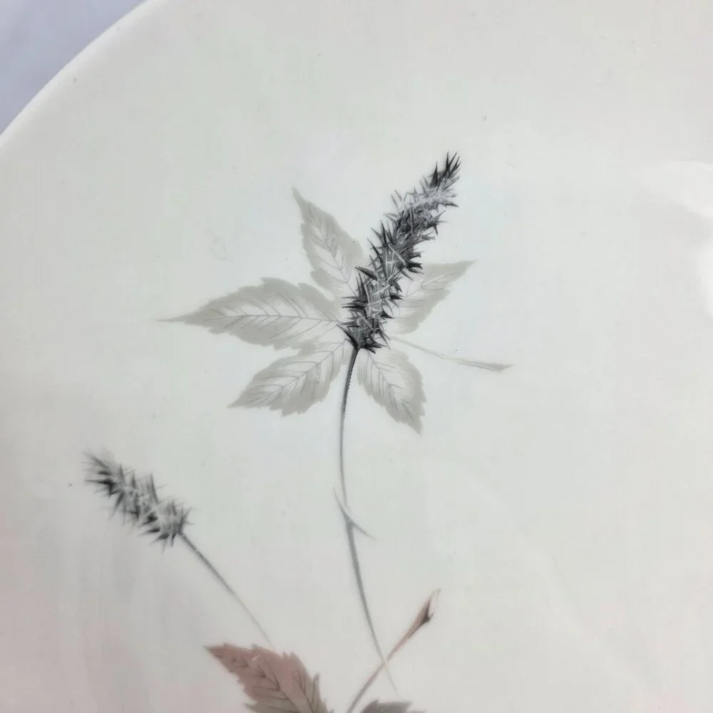 FOUR Royal Doulton Tumbling Leaves Dinner Plates Gray & Pink Leaves